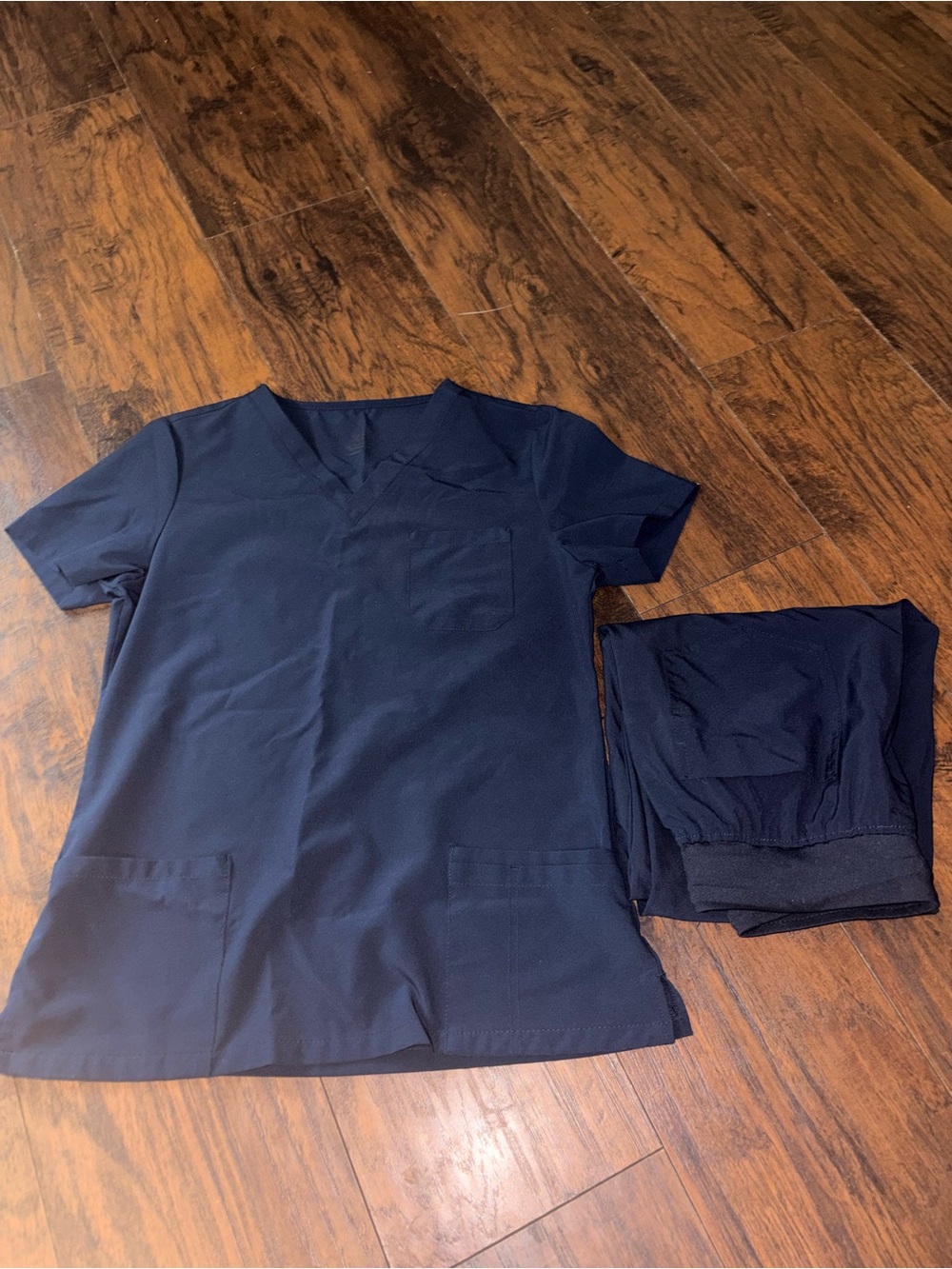 Classic Navy V-Neck Scrub Top and Pants Set - Women